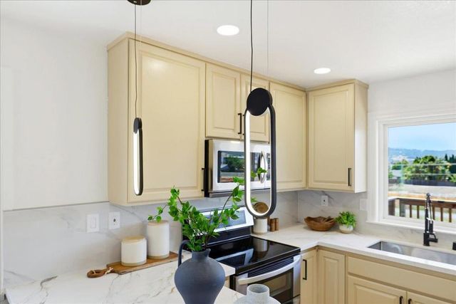 7480 Stagecoach Road, Dublin, CA 94568