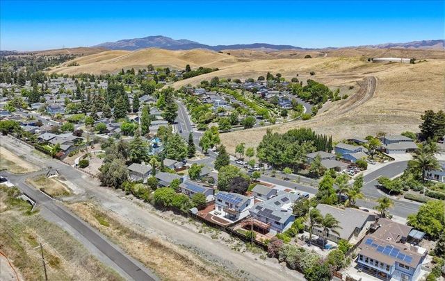 7480 Stagecoach Road, Dublin, CA 94568