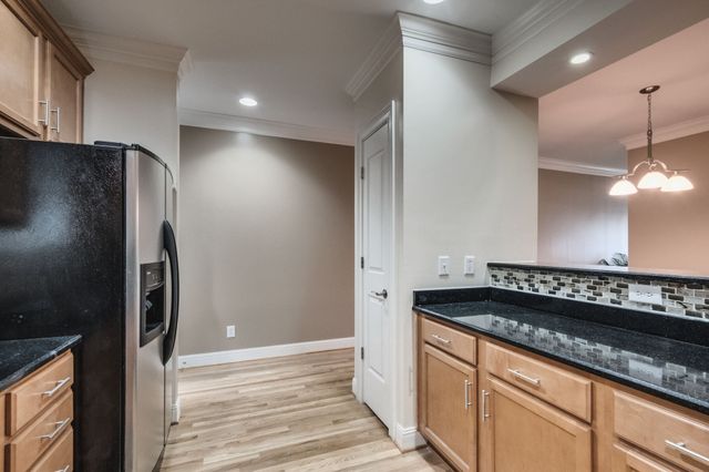 4210 Hillsboro Pike Apt 208, Nashville, TN 37215