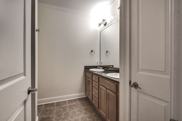 4210 Hillsboro Pike Apt 208, Nashville, TN 37215