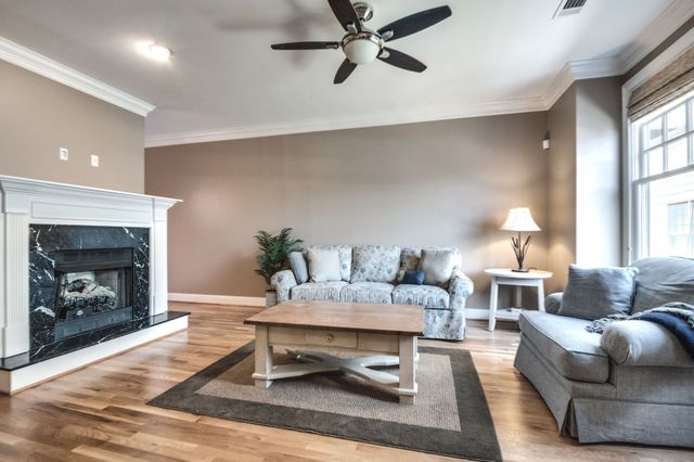 4210 Hillsboro Pike Apt 208, Nashville, TN 37215