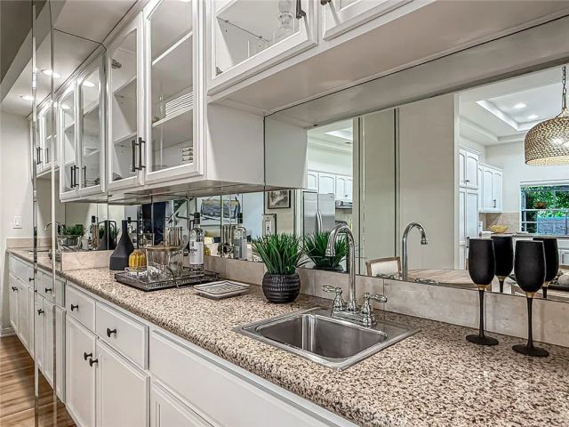 3135 E Hillcrest, Westlake Village, CA 91362