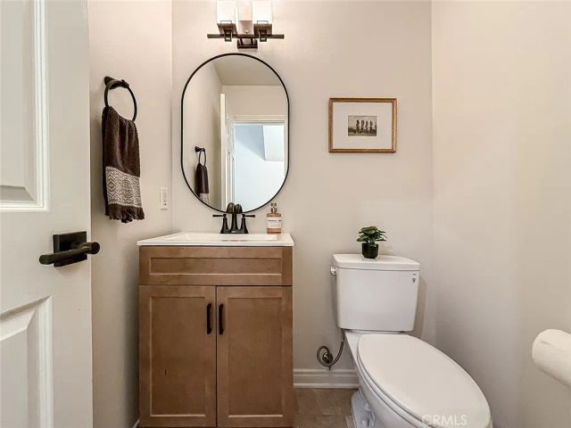 3135 E Hillcrest, Westlake Village, CA 91362