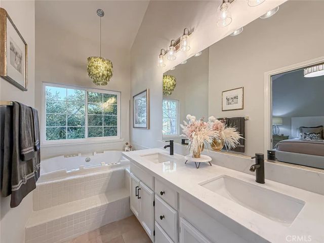3135 E Hillcrest, Westlake Village, CA 91362