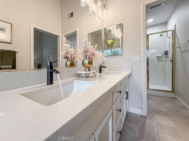 3135 E Hillcrest, Westlake Village, CA 91362