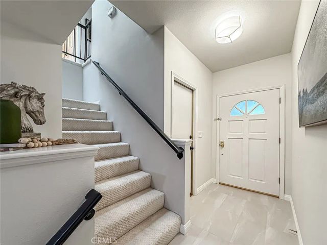 3135 E Hillcrest, Westlake Village, CA 91362