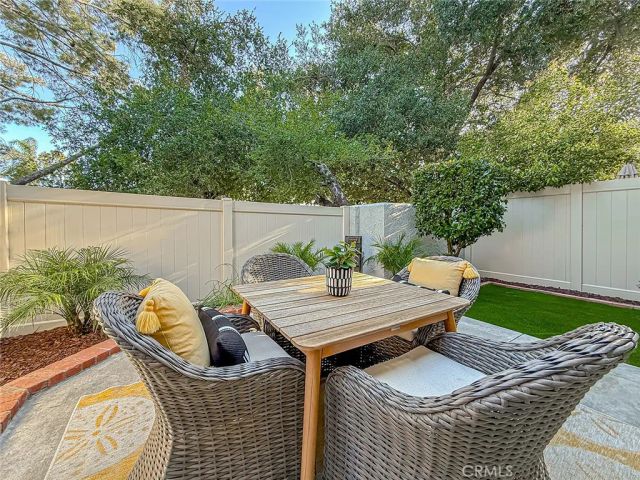 3135 E Hillcrest, Westlake Village, CA 91362