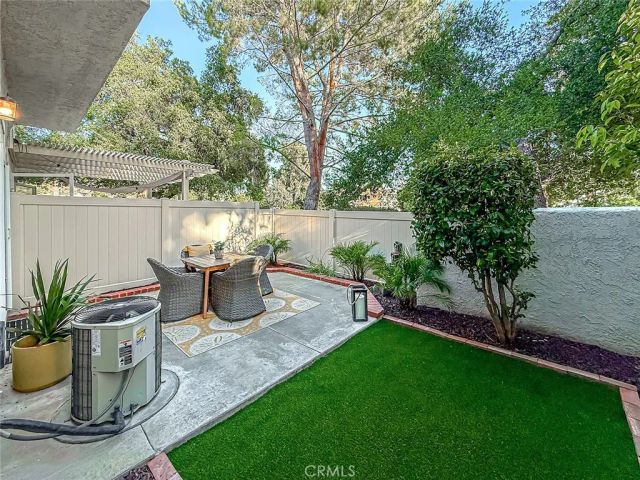 3135 E Hillcrest, Westlake Village, CA 91362