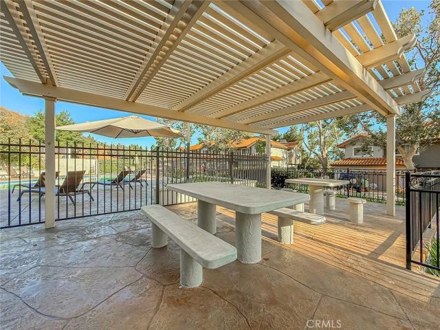 3135 E Hillcrest, Westlake Village, CA 91362
