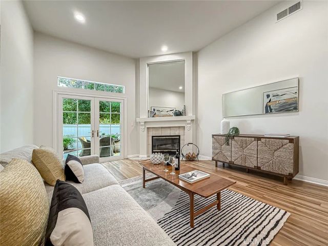 3135 E Hillcrest, Westlake Village, CA 91362