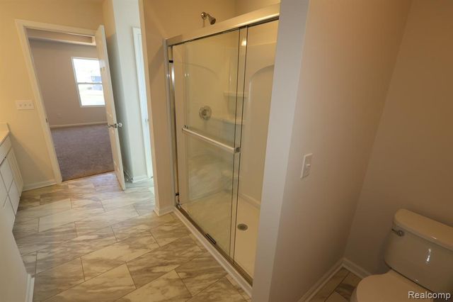 412 Hidden River W, Holly, MI 48442
