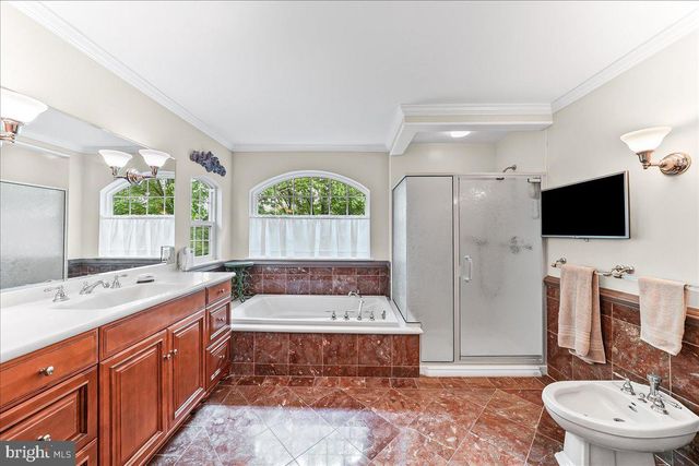 111 DANBURY DR, Coatesville, PA 19320