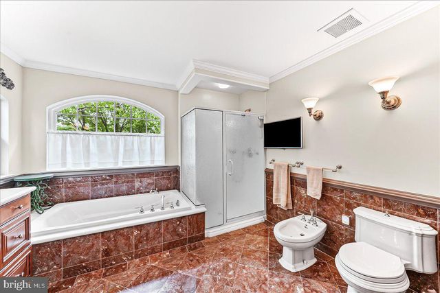 111 DANBURY DR, Coatesville, PA 19320