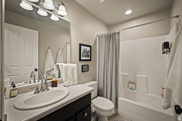 204 W LYMAN LN, Bountiful, UT 84010