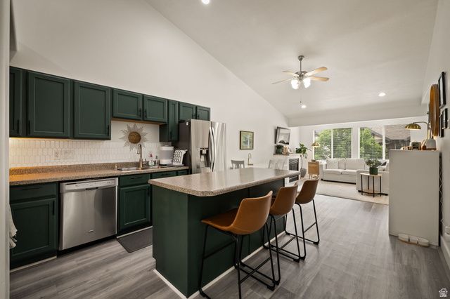 204 W LYMAN LN, Bountiful, UT 84010