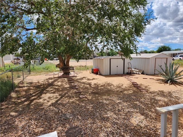 3680 E Shaeffer Avenue, Kingman, AZ 86409