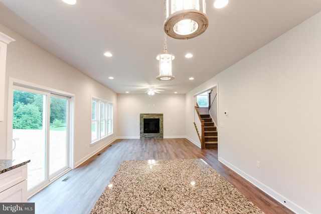 3 QUARRY RD, Stafford, VA 22554