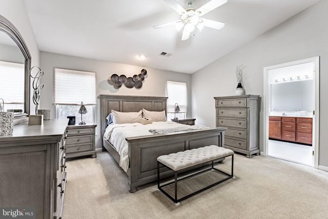 43738 CLEMENS TER, Ashburn, VA 20147