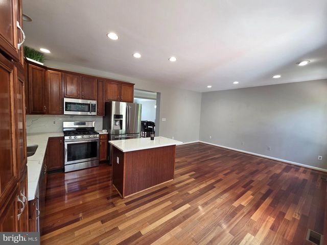 43738 CLEMENS TER, Ashburn, VA 20147