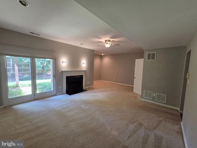 43738 CLEMENS TER, Ashburn, VA 20147