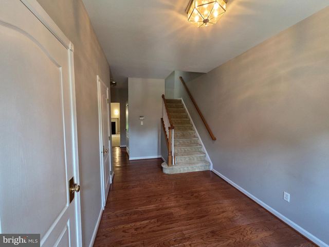 43738 CLEMENS TER, Ashburn, VA 20147