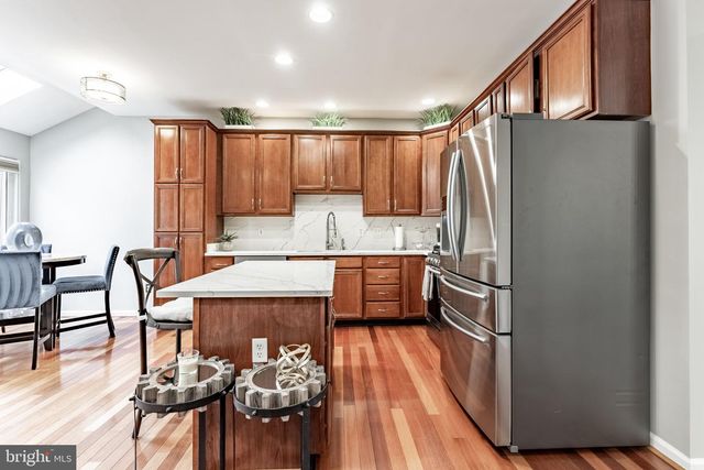 43738 CLEMENS TER, Ashburn, VA 20147