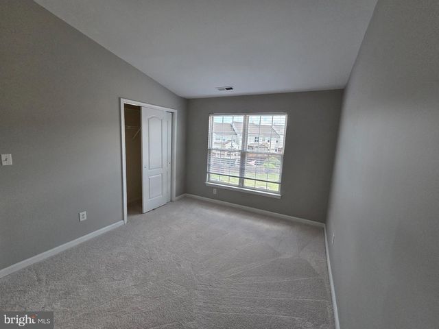 43738 CLEMENS TER, Ashburn, VA 20147