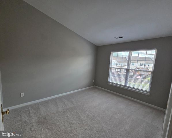 43738 CLEMENS TER, Ashburn, VA 20147