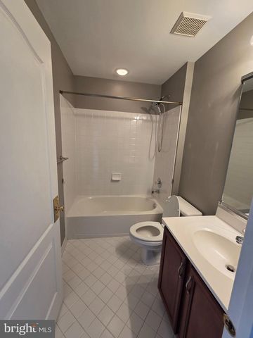 43738 CLEMENS TER, Ashburn, VA 20147