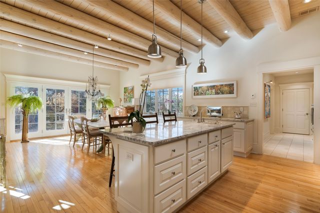 1888 Moonlight Drive, Santa Fe, NM 87505