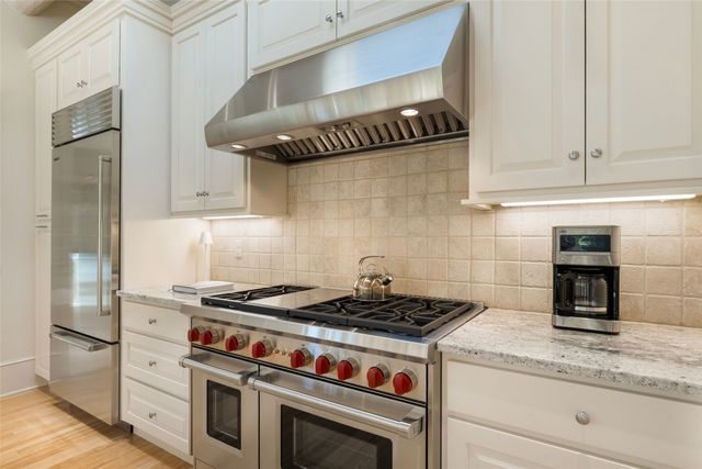 1888 Moonlight Drive, Santa Fe, NM 87505