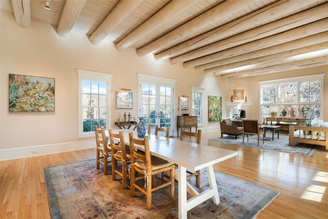 1888 Moonlight Drive, Santa Fe, NM 87505