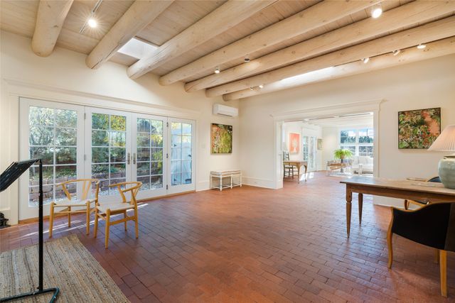 1888 Moonlight Drive, Santa Fe, NM 87505