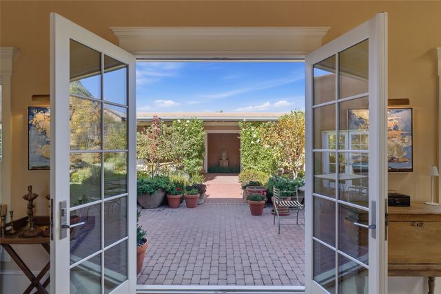 1888 Moonlight Drive, Santa Fe, NM 87505