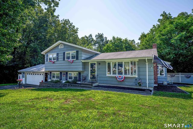 17 Julius Drive, East Haven, CT 06513