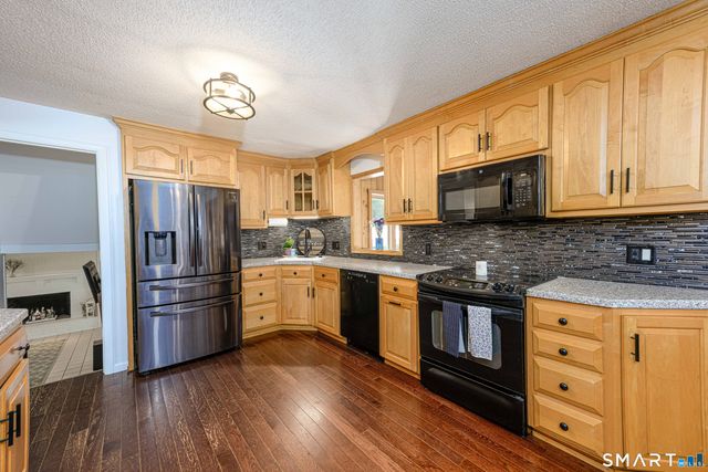17 Julius Drive, East Haven, CT 06513