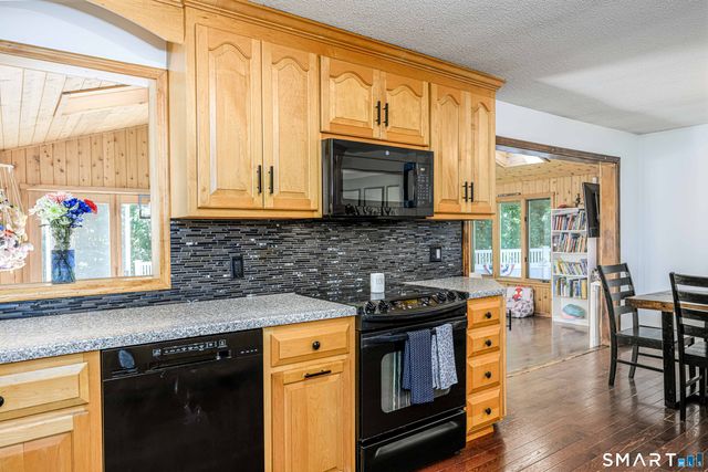 17 Julius Drive, East Haven, CT 06513