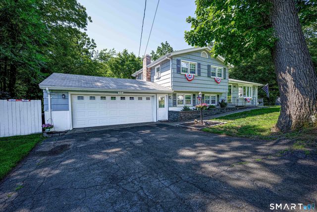 17 Julius Drive, East Haven, CT 06513