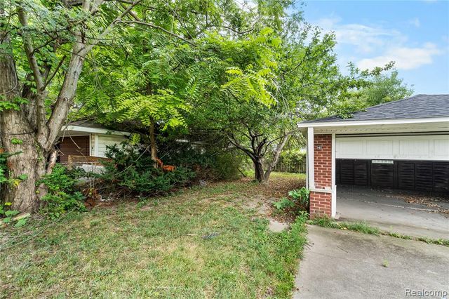 16092 Coram Street, Detroit, MI 48205