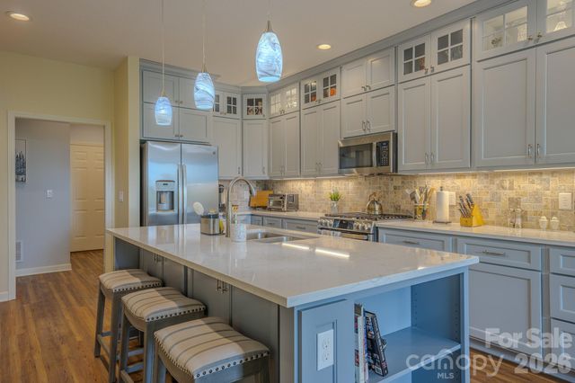 329 Mountain Crest Drive, Hendersonville, NC 28739