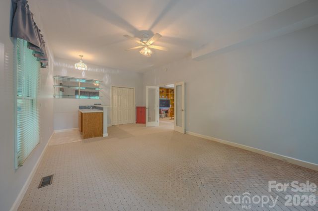 329 Mountain Crest Drive, Hendersonville, NC 28739
