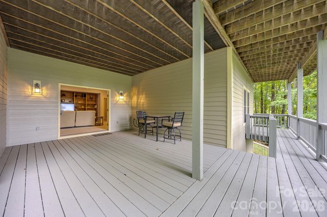 329 Mountain Crest Drive, Hendersonville, NC 28739