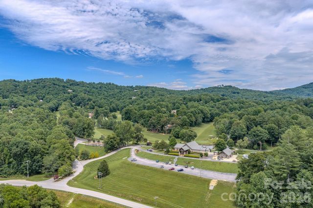 329 Mountain Crest Drive, Hendersonville, NC 28739