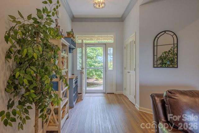 329 Mountain Crest Drive, Hendersonville, NC 28739