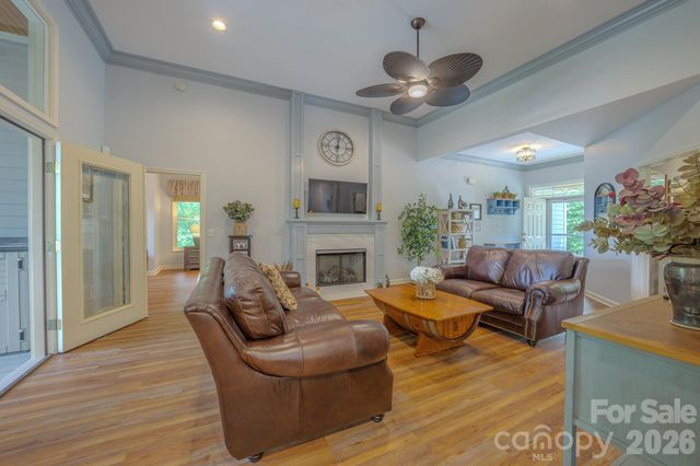 329 Mountain Crest Drive, Hendersonville, NC 28739