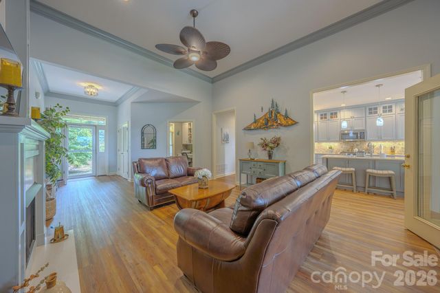 329 Mountain Crest Drive, Hendersonville, NC 28739