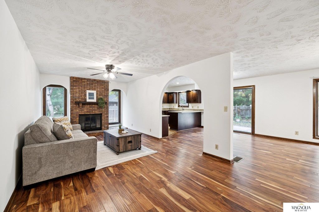 5800 Berkeley Drive, Lincoln, NE 68512