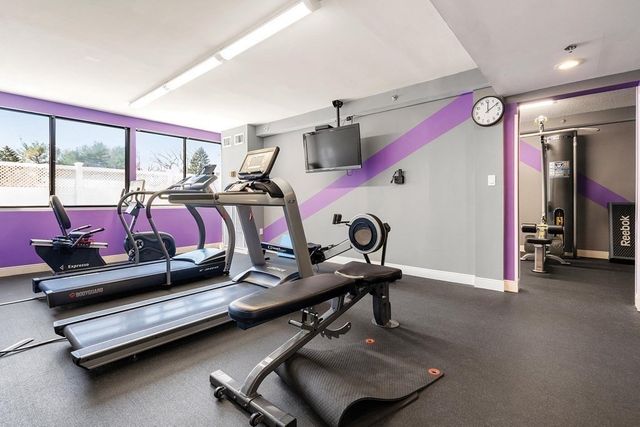 250 Hammond Pond Parkway 812S, Newton, MA 02467