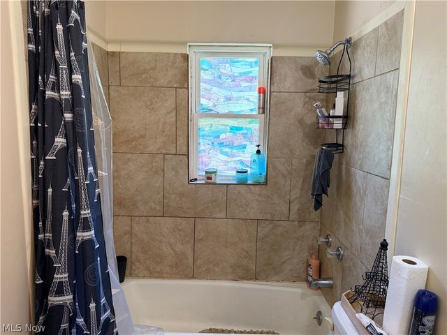 223 Kendall Avenue, Campbell, OH 44405