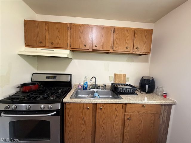 223 Kendall Avenue, Campbell, OH 44405